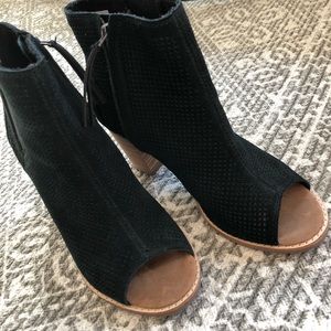 Toms majorca peep toe bootie